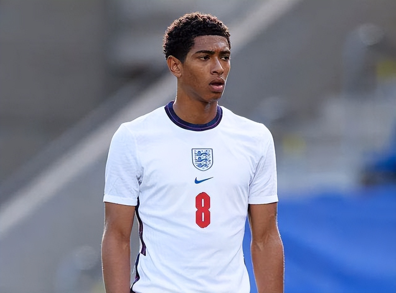 要不然五大联赛集体给非洲足协转账吧，这非洲杯时间太折磨了（非洲杯赛期太折磨，五大联赛要不要集体给非洲足协打钱？）