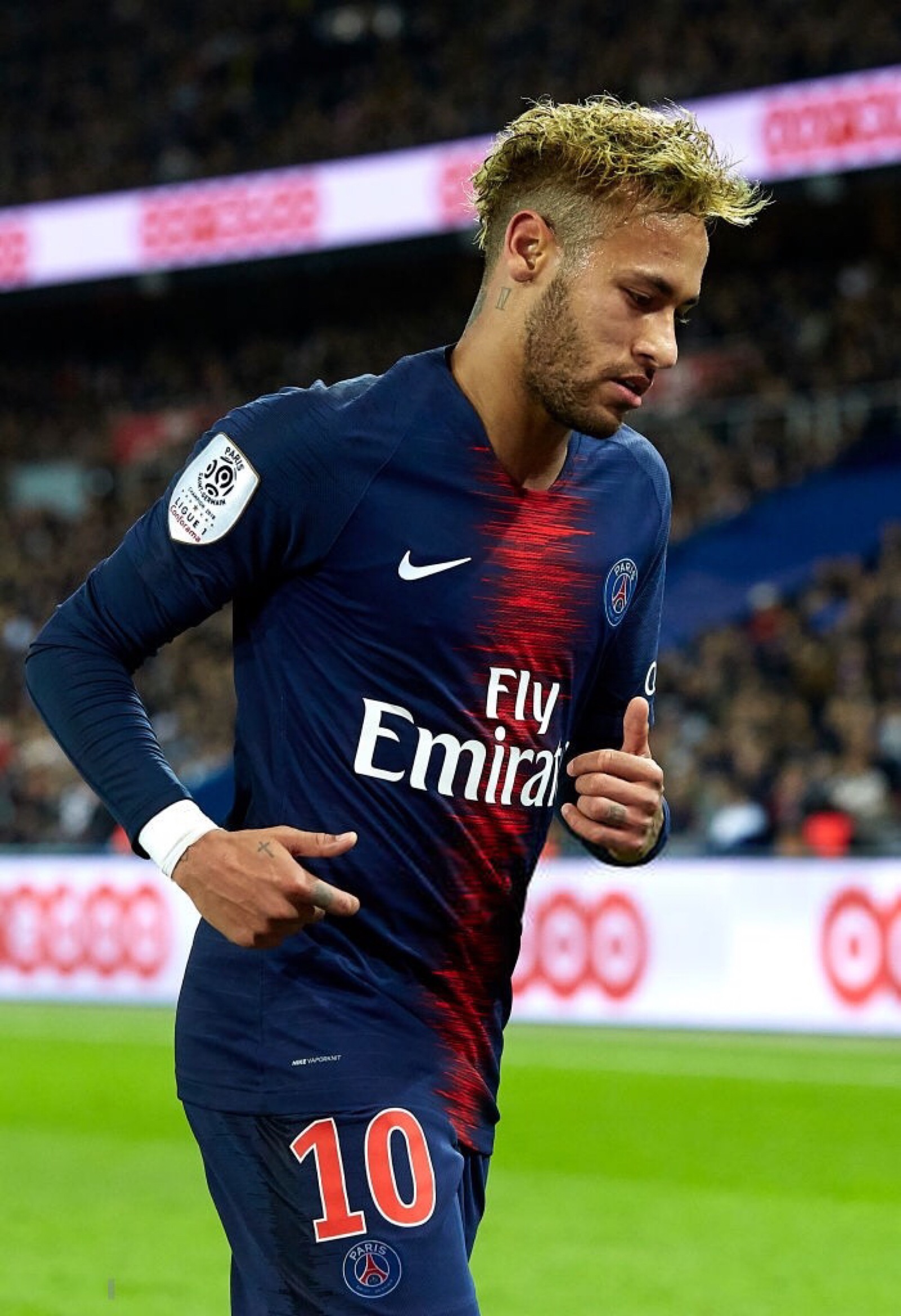 官方：齐达内之子卢卡内收肌受伤，已离开阿尔及利亚队训练营