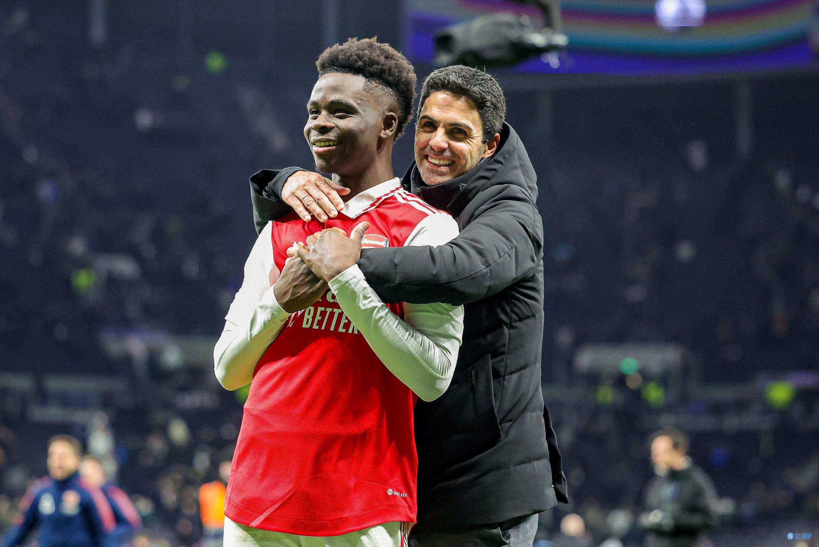 查尔顿官方：在昨日英冠比赛中一名球迷突发疾病不幸离世