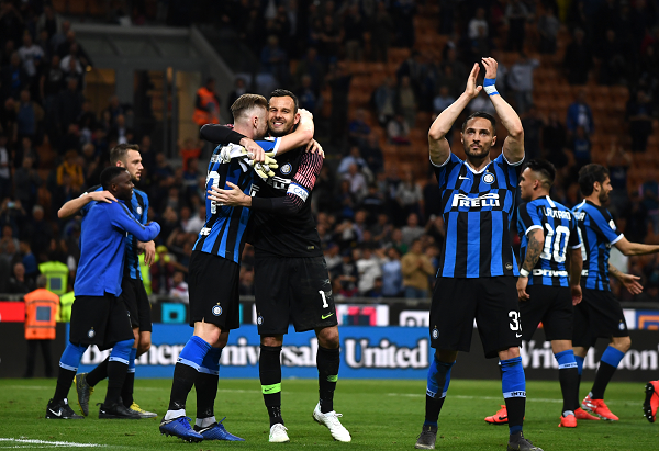 切尔西半场被反超，英格兰球队欧战首次被阿塞拜疆球队打入2球