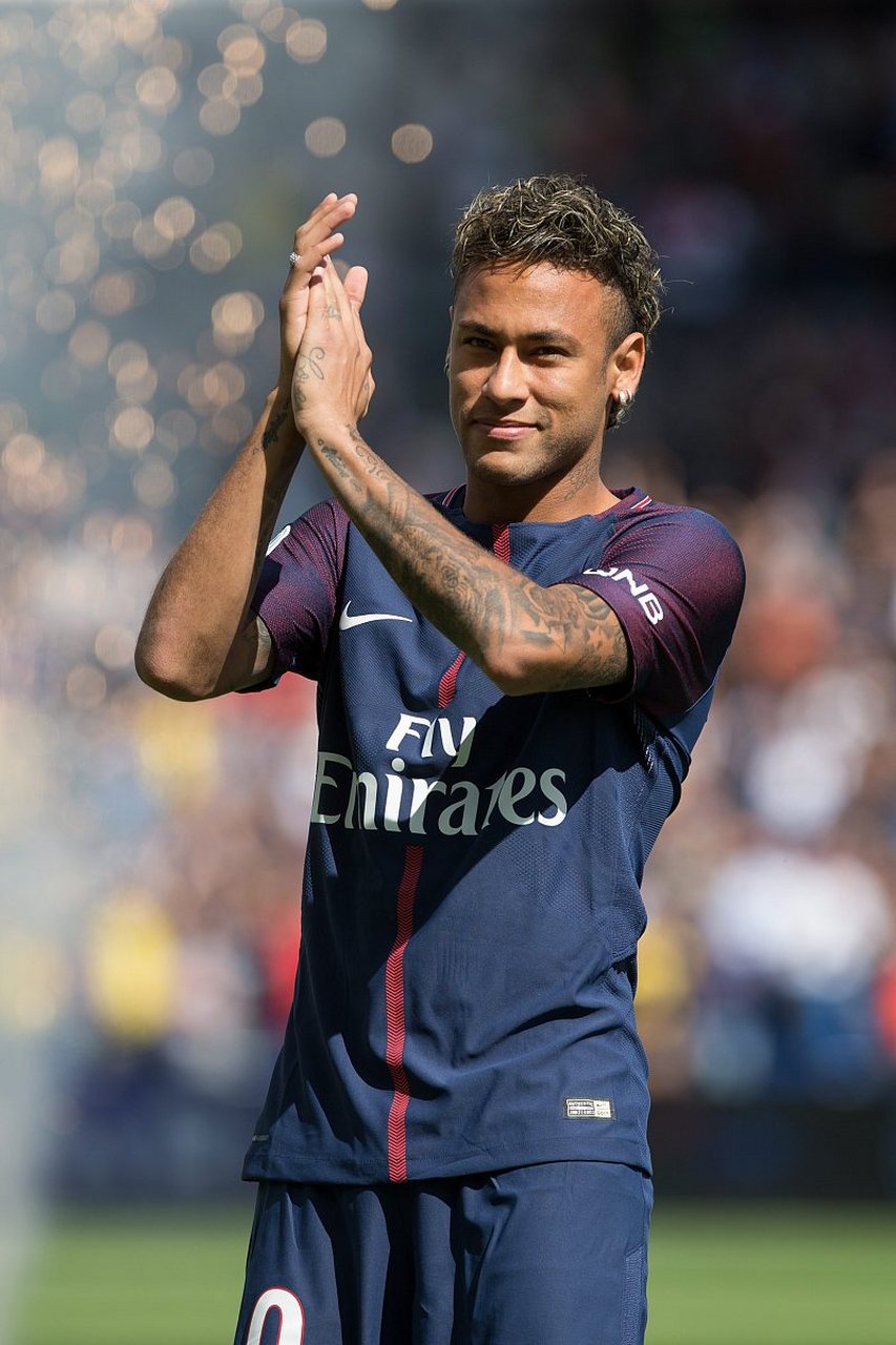 布兰卡谈伊布去巴萨：他下定决心要和梅西并肩作战，赢得欧冠（布兰卡：伊布加盟巴萨为与梅西并肩冲击欧冠冠军）