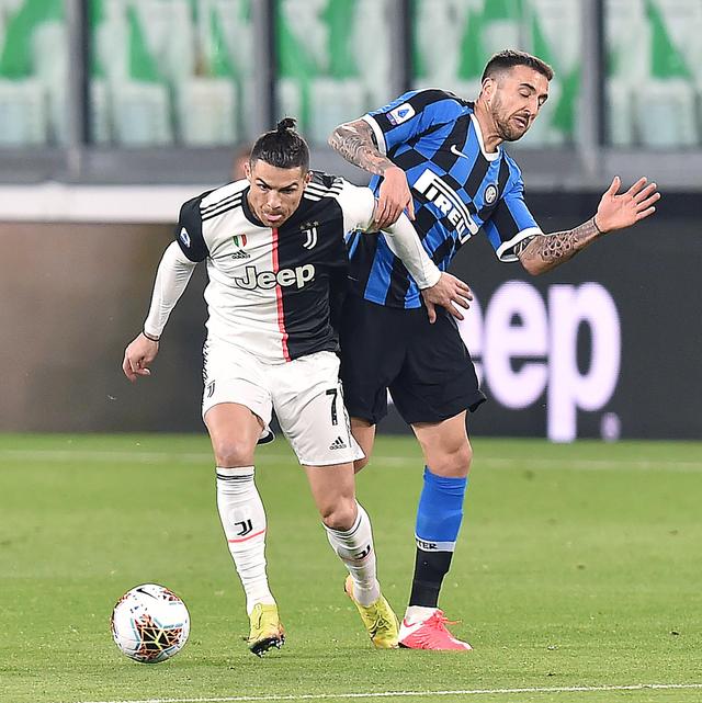 云南外援奥斯卡连续七场联赛参与进球，刷新个人中超最长纪录（云南队外援奥斯卡连续7轮参与进球，改写个人中超最长纪录）