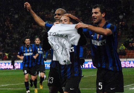 东北人冰雪上玩出花样，骑行健身与躺平同乐